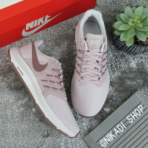 Nike Shoes - Nike Run Swift Flyknit Sneakers